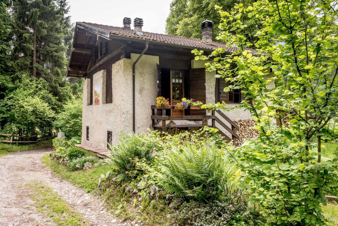 Chalet Silenthia Villa Lenzumo di Concei Dış mekan fotoğraf